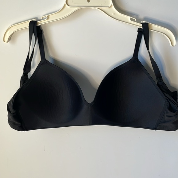 Calvin Klein Women's Size 38C Padded Bra No WIres - Picture 4 of 5